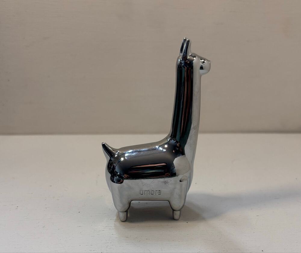 Umbra Zoola Llama Ring Holder Titanium Coated Metal MCM by Rafael Urdaneta